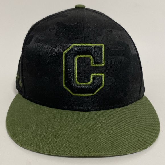 Cleveland Indians 7 3/8 New Era Exclusive Fitted Hat Cap Green Black Camo - Picture 1 of 12